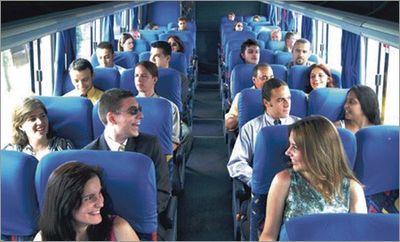 Fretamento de ônibus vans e micro-ônibus